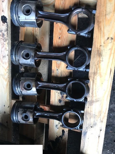 Deutz BF4M2012 - Korbowód