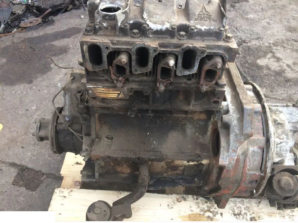 Deutz F3L1011 - Wał Silnik Głowica [CZĘŚCI]