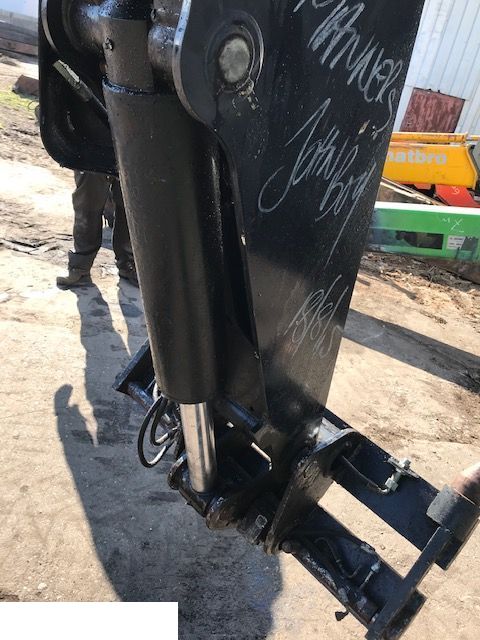 Deutz Fahr Agrovector - Siłownik Poziomowania Wychył Łyżki Ramię Maszt Teleskop