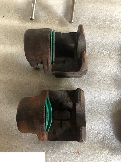 Dociski Hamulcowe - Merlo