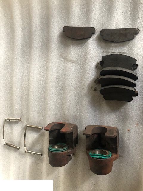 Dociski Hamulcowe - Merlo