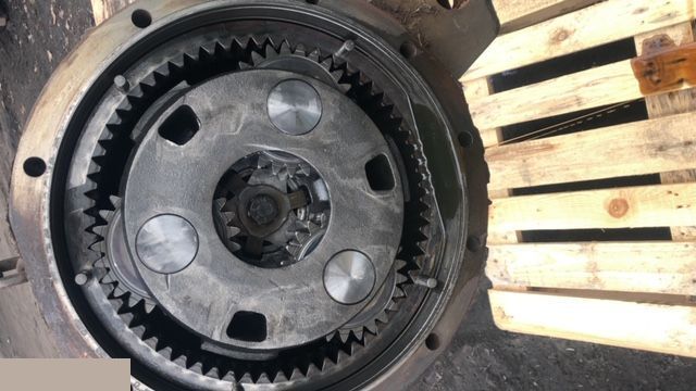 Claas Ares - Zwolnica Tylna