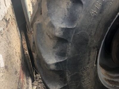 Fastrack 135-65 koła 48/70 r30