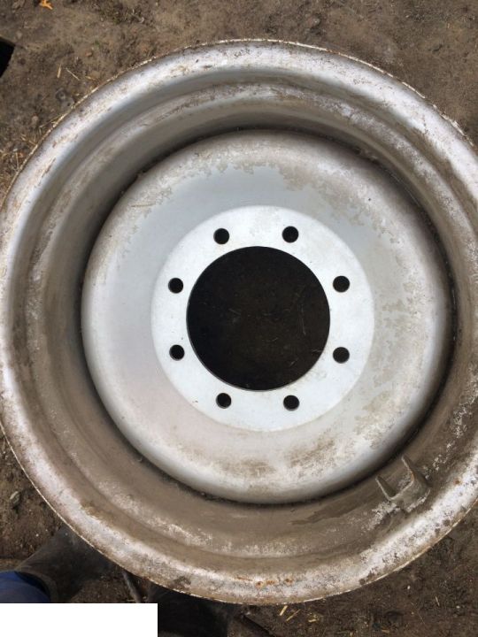 Felga Manitou Merlo 15x24