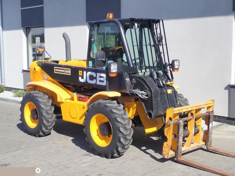 JCB 520 - Półoś