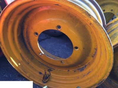 JCB 3cx Contractor - Felga 15x28