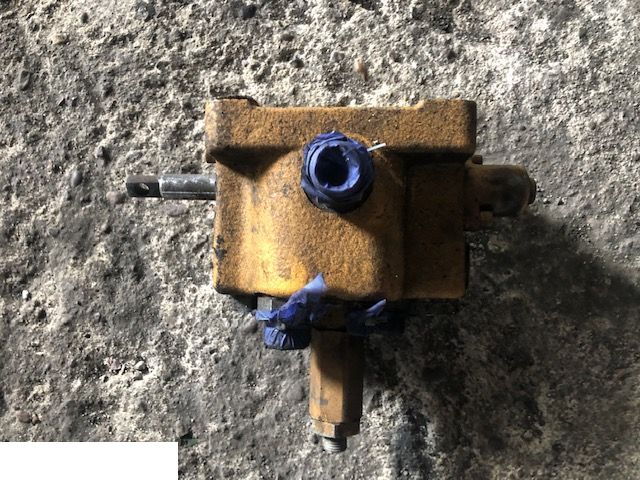 JCB 3cx 4cx - Rozdzielacz Wysuwu Ramienia