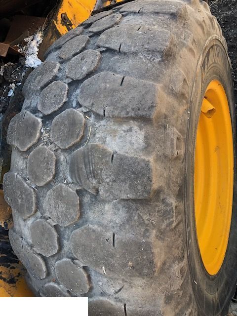 JCB 460/70r24 - Koła / Opony
