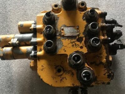 JCB 4cx Rozdzielacz - Przód