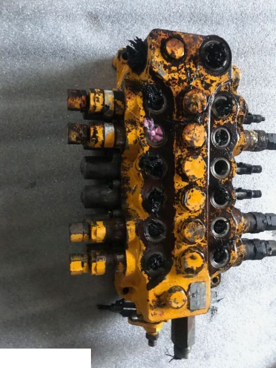 JCB 4cx Rozdzielacz - Tył