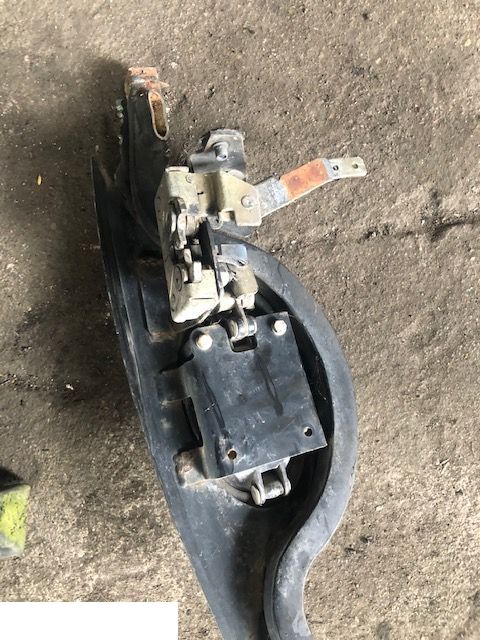 JCB 4cx - Zamek Drzwi