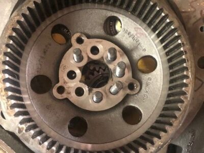 JCB 528 - [CZĘŚCI] Półoś Dyfer Wkład Mostu