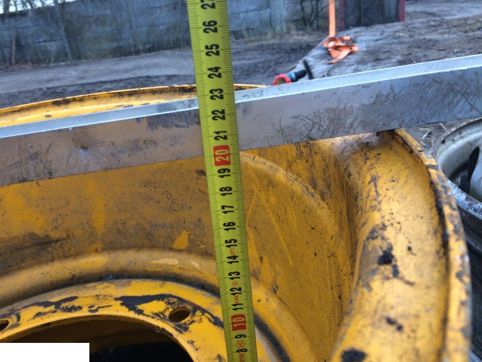 JCB Felga 13x20