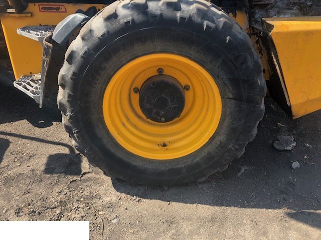 JCB - Koło ~ Opona 460/70 R24 - Felga 16x24