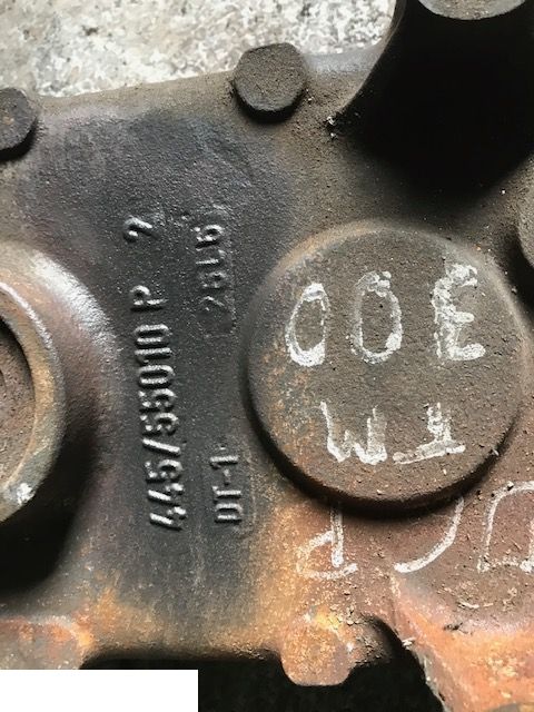 JCB TM 300 - [CZĘŚCI] Reduktor Przekładnia Skrzynia