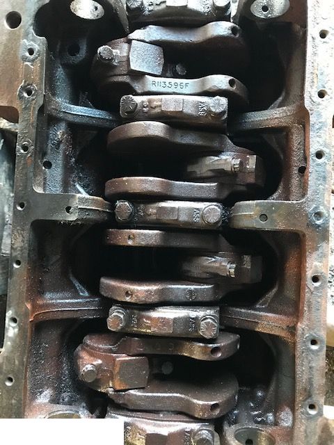 John Deere 4045 - Wał Korbowy