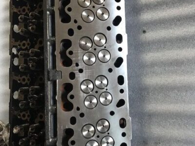 John Deere 6068 - Głowica R518581