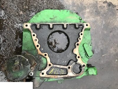 John Deere 6068 - Mocowanie Silnika