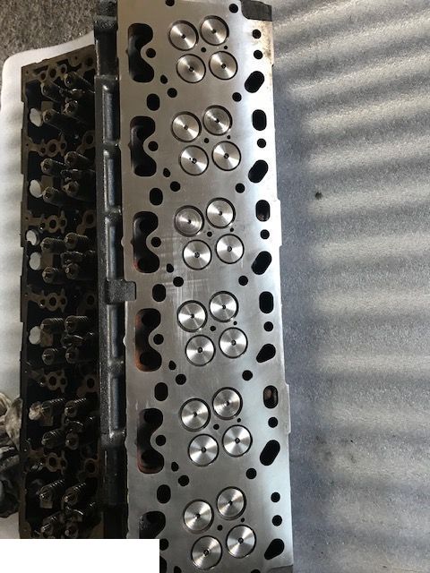 John Deere 6068h - Głowica r518581