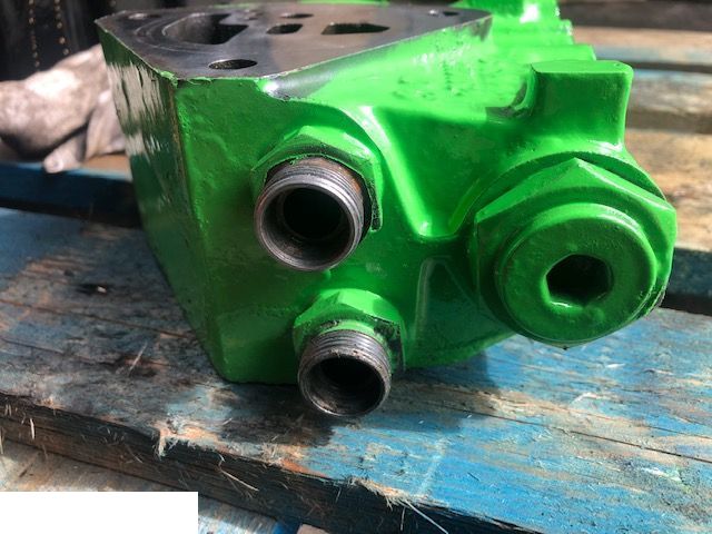 John Deere 6110 6610 6210 6310 6410 6510 6400 - Blok Zaworów Podnośnika