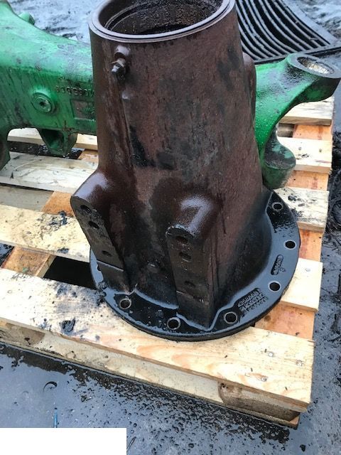 John Deere 6920 6930 - Obudowa Zwolnicy - r258609