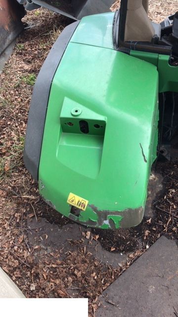 John Deere 7610 - Błotnik Lewy [CZĘŚCI]