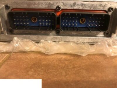 John Deere Seria 7000 / 8000 - Sterownik Silnika ~ [RE522515]