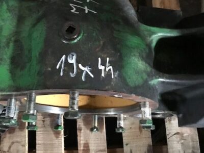 John Deere 7710 7800 7810 - Atak Talerz 19x44 Dyfer Most Przedni