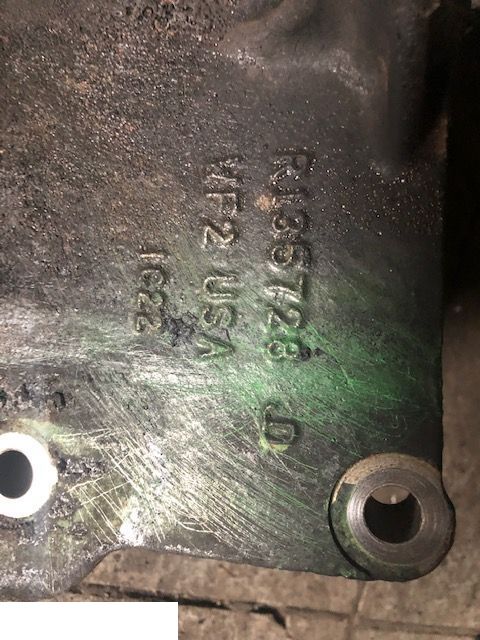 John Deere r135728 - Support Podstawa Klimatyzacji