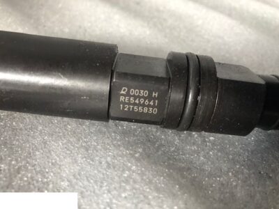 John Deere RE549641 - Wtrysk