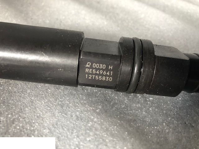 John Deere RE549641 - Wtryskiwacze