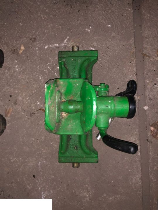 John Deere Zaczep Rozstaw 390