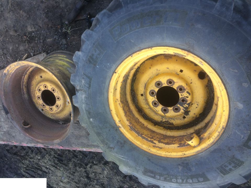 Koło - felga tylna koparko ładowarka Massey Ferguson Fermec , Terex , Rozmiar 480/80-26
