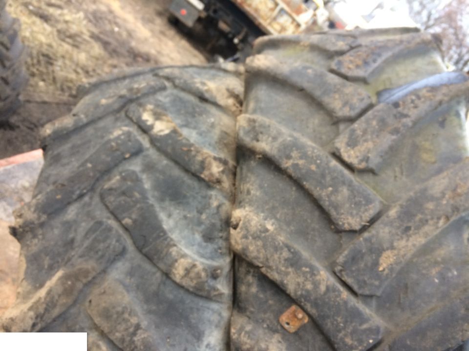 Koło John Deere 4400 - 405/70-24