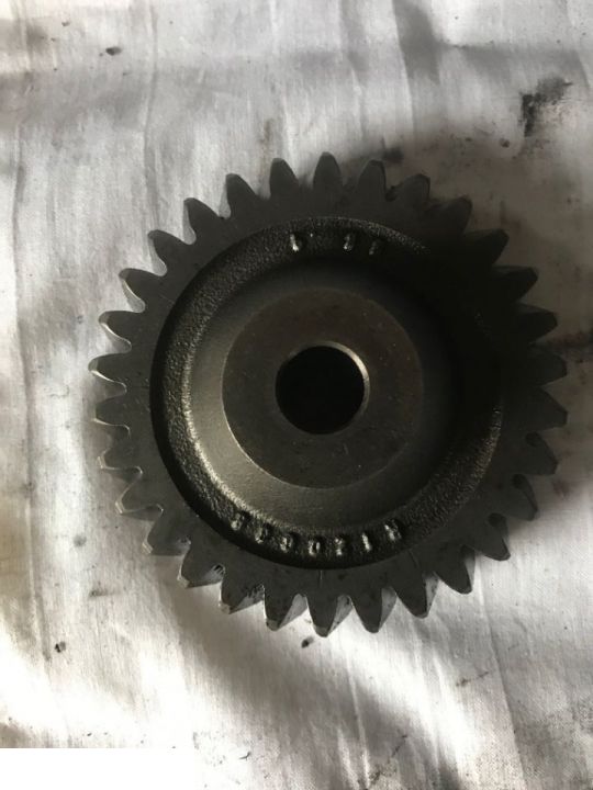 Koło zębate pompy oleju silnika John Deere R120838