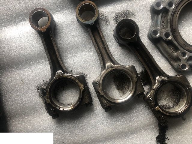 Kubota D-722 Korbowód