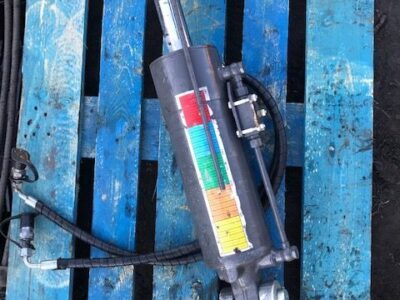 Łącznik hydrauliczny CBM śruba centralna cięgno górne do ciągnika rolniczego