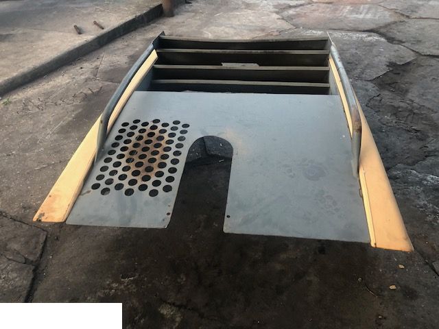 Liebherr 564 - Klapa Silnika