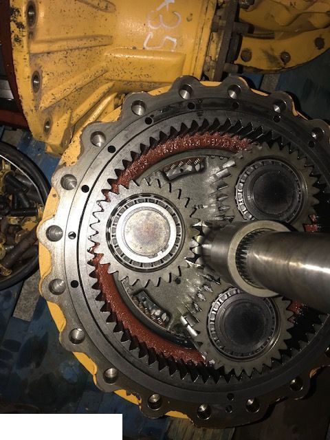 Liebherr L550 - Zwolnica Tylna [CZĘŚCI]