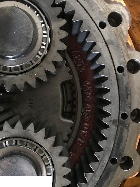 Liebherr L550 - Zwolnica Tylna [CZĘŚCI]