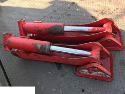 Manitou 1435 - Podpory Łapy