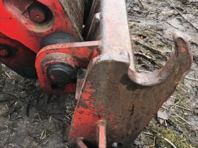 Manitou 626 - Siłownik Wychyłu Łyźki