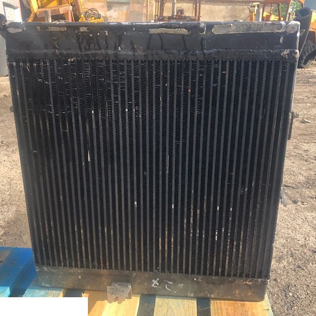 Manitou 627 - Chłodnica