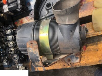 Manitou - Obudowa Filtra Powietrza