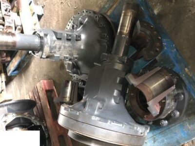 Massey Fefguson 8280 | 8650 | 8660 | 8670 | 8680 | 8690 - Zwolnica - Zwrotnica - Półoś - Skrzynia