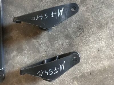 Massey Ferguson 5425 5445 5435 5460 5465 5400 5455 - Mocowanie Pod Zwolnice / Odciągi Boczne