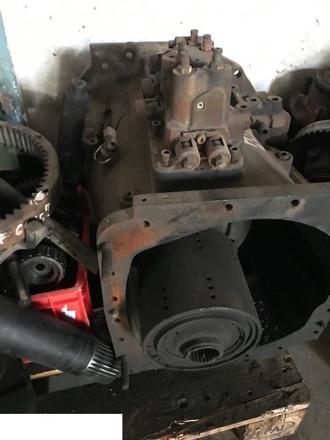 Massey Ferguson 6470 - Dyna 6 - Skrzynia ~ Obudowa