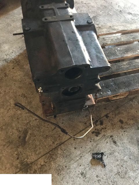 Massey Ferguson 6475 - Obudowa WOM