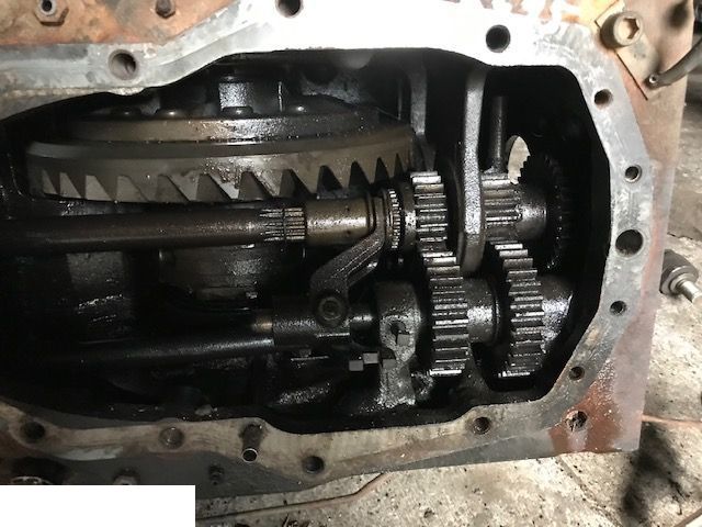 Massey Ferguson 6475 - Tylny Most WOM Obudowa Układ Planetarny Atak Talerz