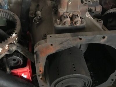 Massey Ferguson 6495 - Dyna 6 - Skrzynia ~ Obudowa